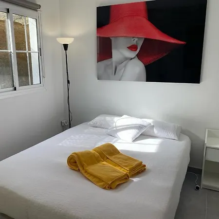 Sunny Carmelito Deluxe Апартаменты Моган